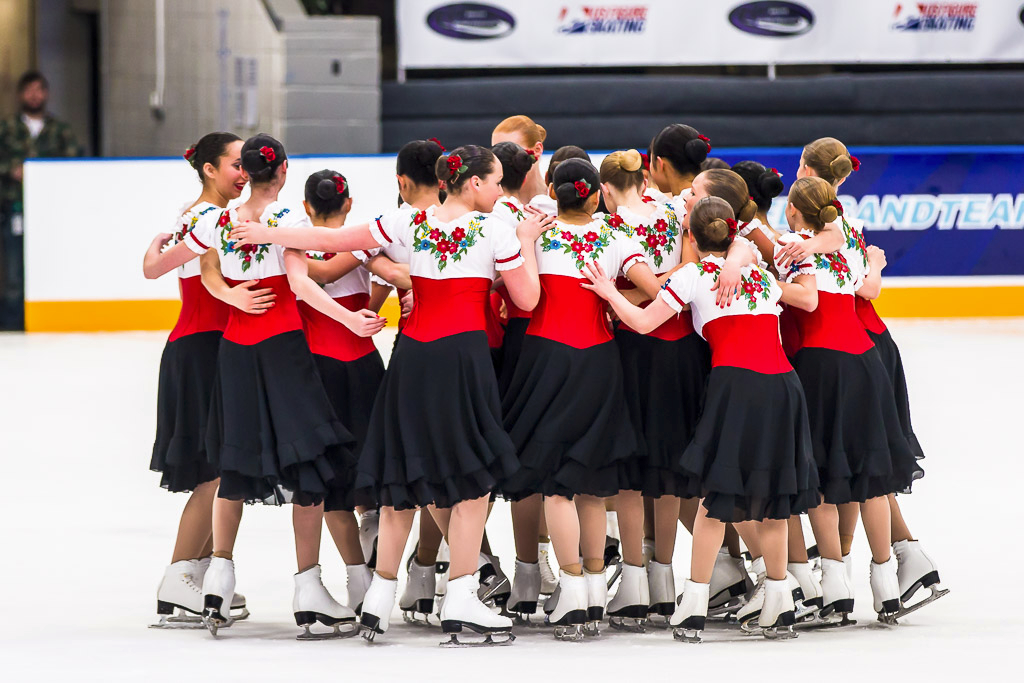 2106 Ice Mates novice gold medal huddle